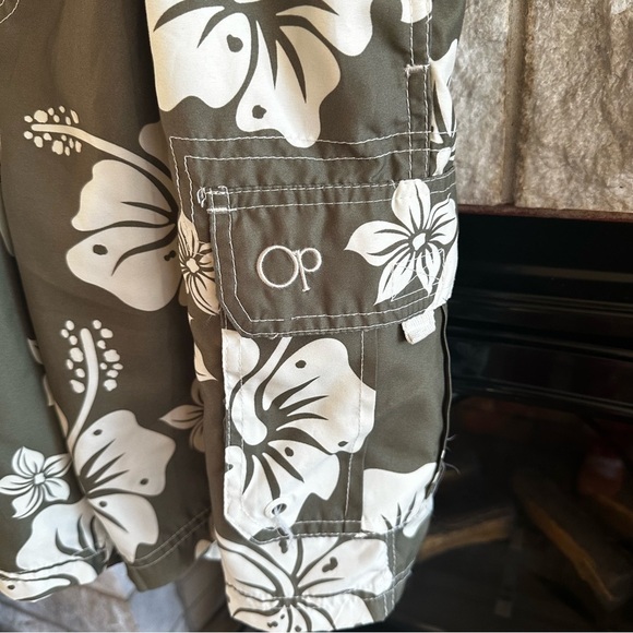 OP men’s swim trunks olive green cream floral with pockets size large - Picture 3 of 6